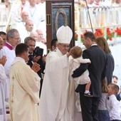 Franciszek u stóp Maryi