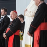 Ze świętymi i Franciszkiem na Błoniach