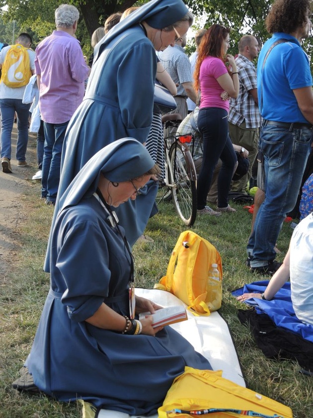 Diecezjanie bielsko-żywieccy na Drodze Krzyżowej z Franciszkiem