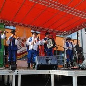 Folklor w Nowej Dębie