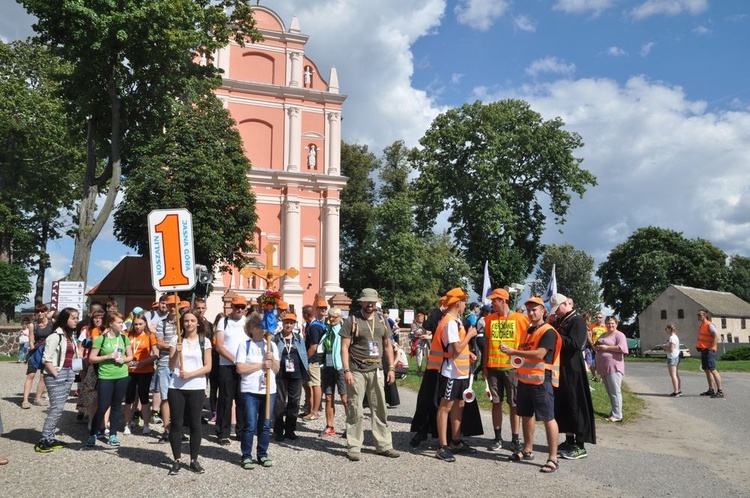 Wyjście pielgrzymki na Jasną Górę