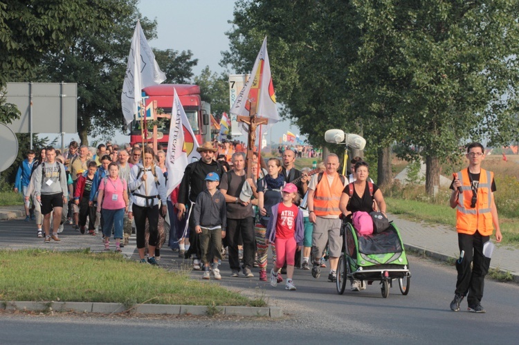 Bogate stoły w Zabłociu