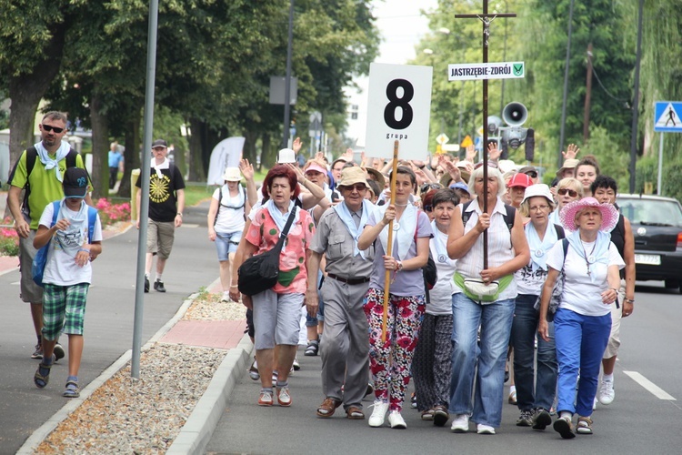 71. Pielgrzymka Rybnicka - dzień pierwszy - wymarsz grup 3-8