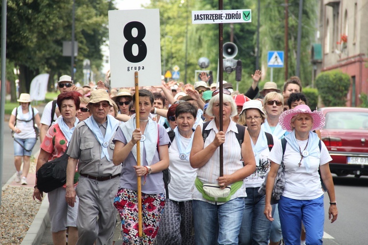 71. Pielgrzymka Rybnicka - dzień pierwszy - wymarsz grup 3-8