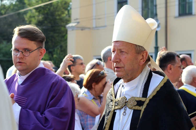 Nieszpory w intencji śp. kardynała Macharskiego