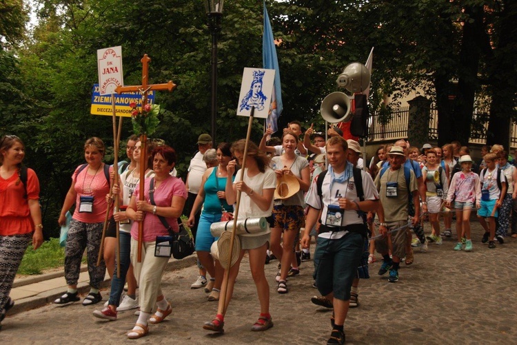 Pielgrzymi już na trasie 