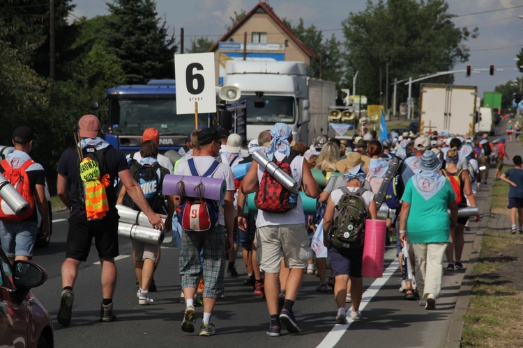 71. Pielgrzymka Rybnicka - dzień drugi (Górniki - Tarnowskie Góry)