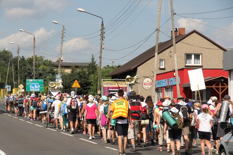 71. Pielgrzymka Rybnicka - dzień drugi (Górniki - Tarnowskie Góry)