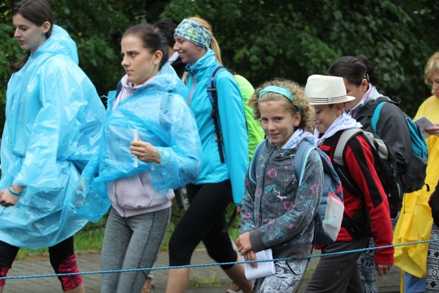 25. piesza pielgrzymka na Jasną Górę wyruszyła z Hałcnowa