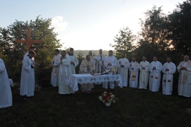 Eucharystia o wschodzie słońca