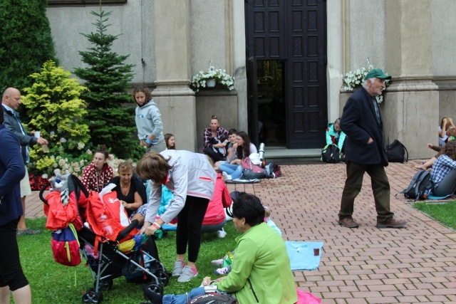 Pątnicy jasnogórscy w Pisarzowicach i Wilamowicach