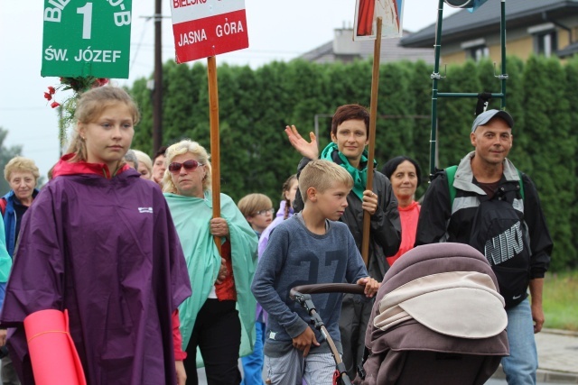 Pątnicy jasnogórscy w Pisarzowicach i Wilamowicach