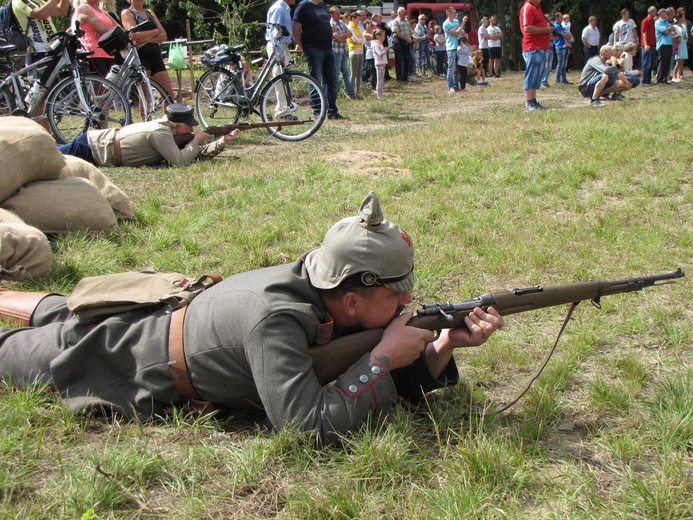 Piknik historyczny w Chojnowie