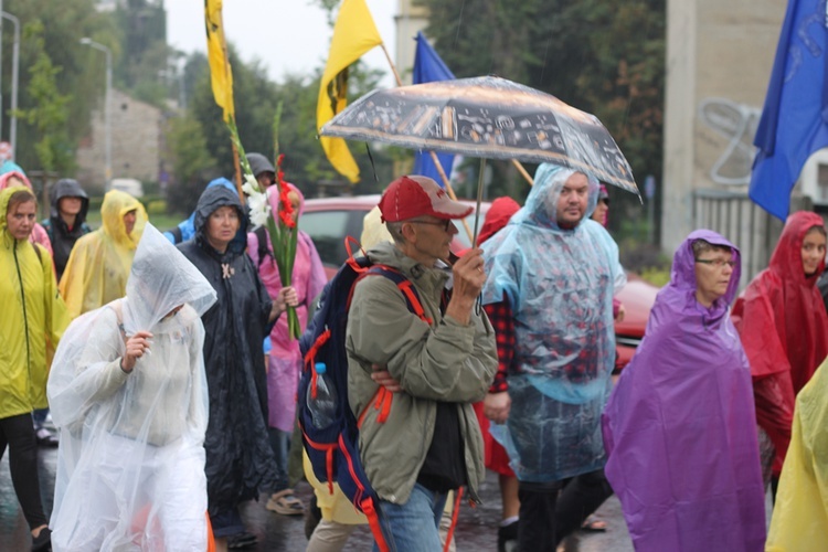 Wejście na Jasną Górę cz. 1