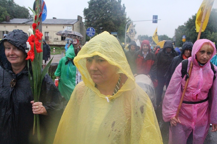 Wejście na Jasną Górę cz. 2