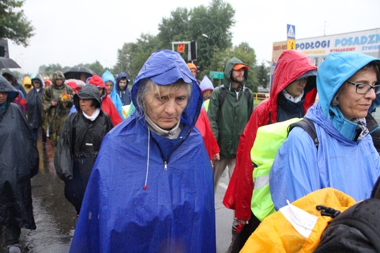 Wejście na Jasną Górę cz. 2