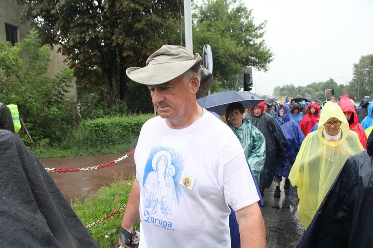 Wejście na Jasną Górę cz. 2