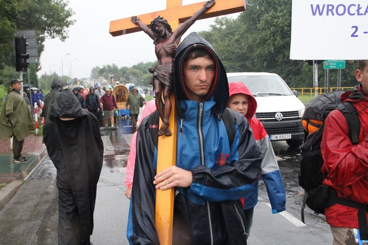 Wejście na Jasną Górę cz. 2