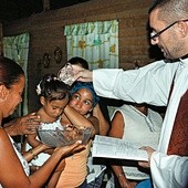 Ks. Witold Lesner  od dwóch lat jest proboszczem parafii w Guisa w kubańskiej diecezji Bayamo -Manzanillo. Wcześniej kierował zielonogórsko- -gorzowską edycją  „Gościa Niedzielnego”.