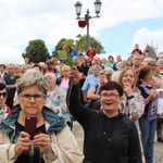 Powitanie 25. Pielgrzymki Diecezji Bielsko-Żywieckiej na Jasnej Górze - grupy hałcnowskie