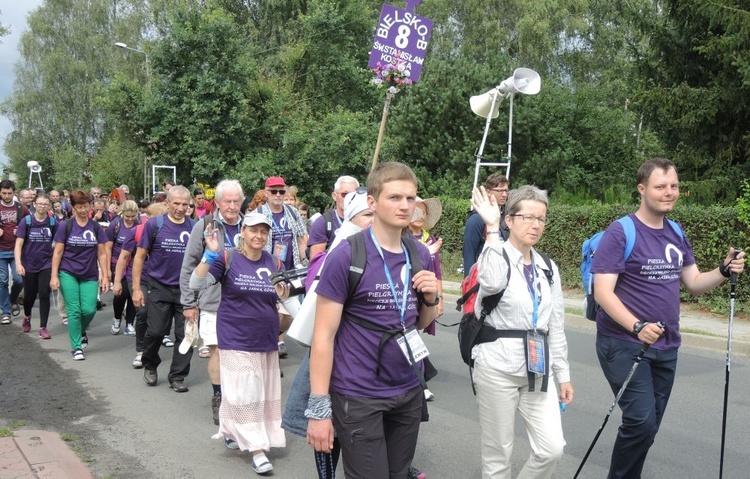 Jasna Góra już niedaleko - ostatni dzień pielgrzymowania