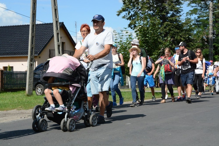 W drodze do Kamienia Śląskiego