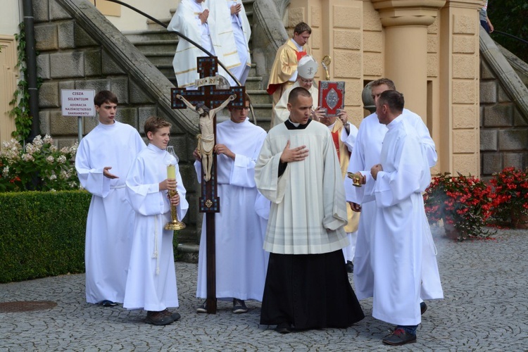 Pielgrzymkowa Eucharystia w Kamieniu Śl.