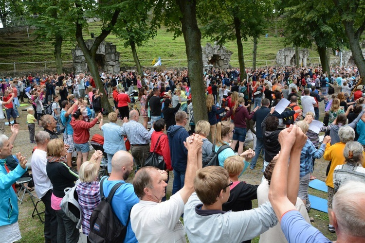 Pielgrzymkowa Eucharystia u św. Anny