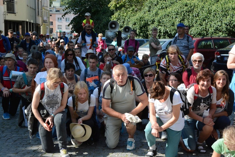 Wejście do Strzelec Opolskich