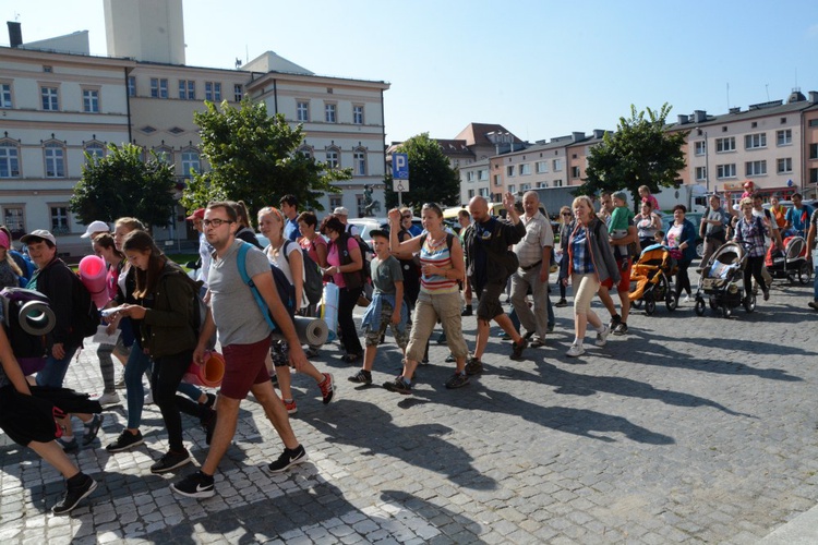 Wejście do Strzelec Opolskich