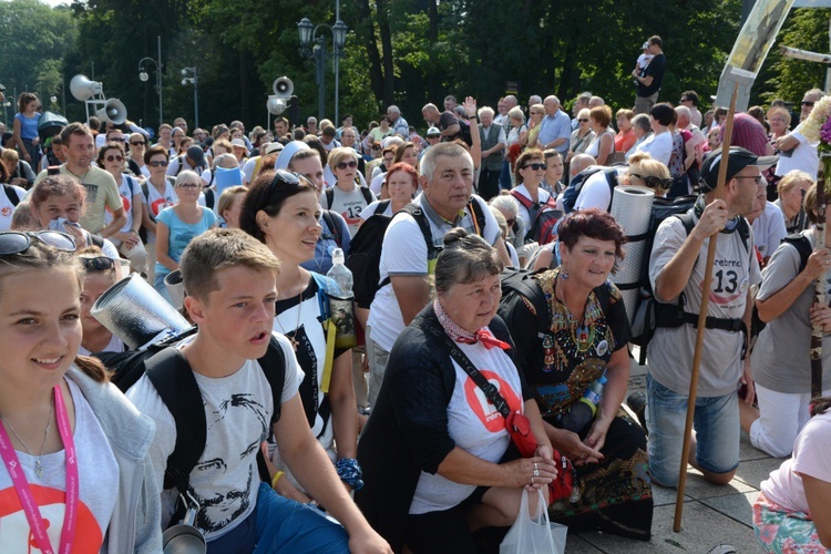 "Trójka" i "trzynastka" też u celu