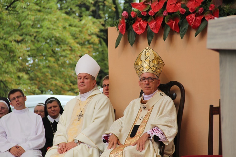 Pielgrzymka kobiet do Piekar (abp Jan Graubner)