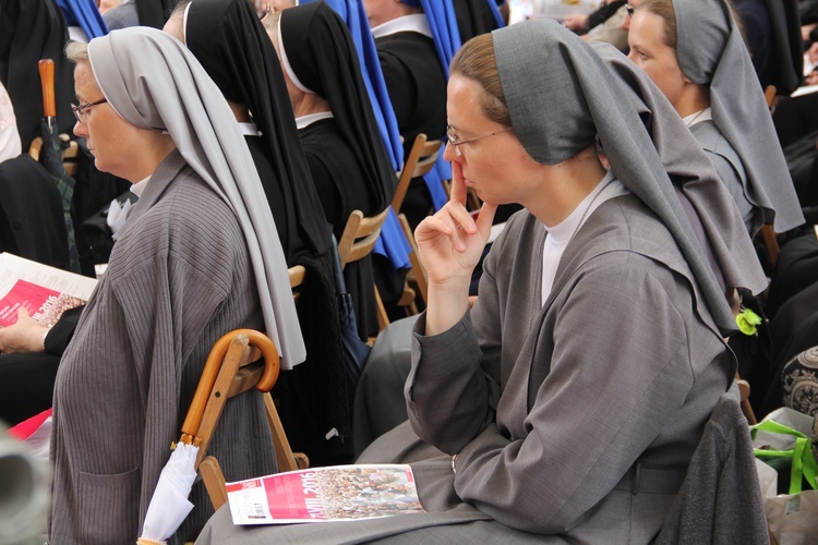 Pielgrzymka kobiet do Piekar (abp Jan Graubner)