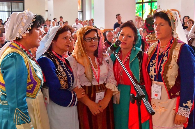 Folklor świata pod Giewontem - Msza św. o pokój na świecie