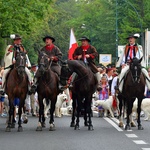 Folklor świata pod Giewontem - korowód przez miasto