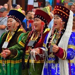 Folklor świata pod Giewontem - korowód przez miasto