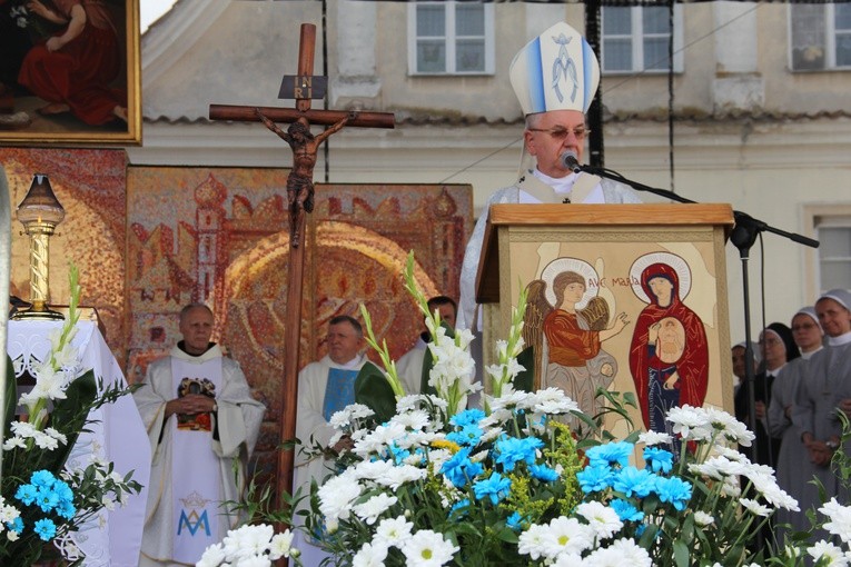Uroczystości 30 lecia koronacji obrazu Matki Bożej Kazimierskiej