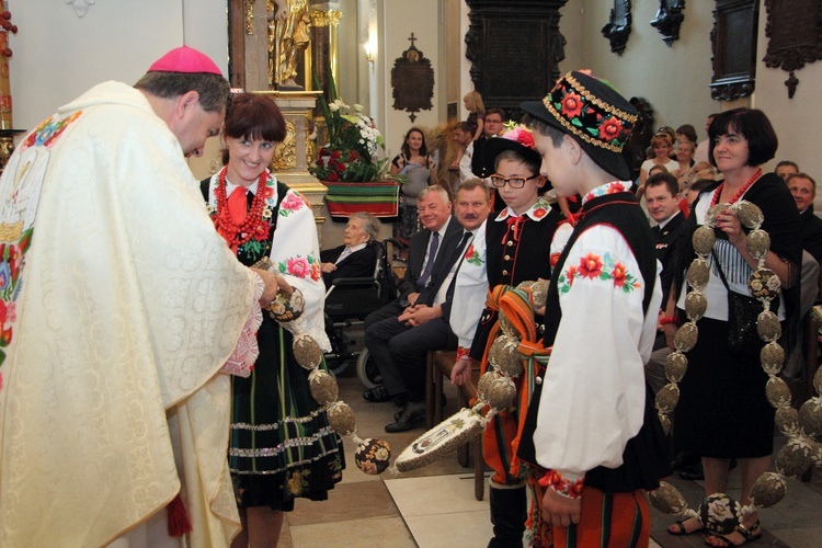 Dożynki w katedrze łowickiej