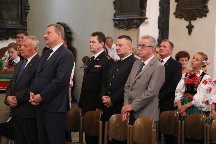 Dożynki w katedrze łowickiej