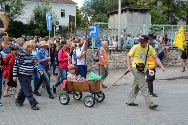 Pielgrzymi w gościnie w Strzelcach Opolskich