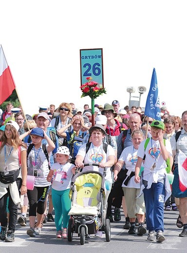 Z Tarnowa ostatnia na 9-dniowy szlak wyszła grupa 26. św. Katarzyny Aleksandryjskiej.