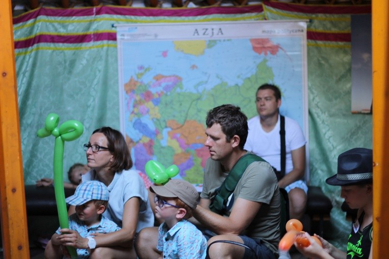 Piknik rodzinny w Parku Edukacji Globalnej "Wioski Świata"