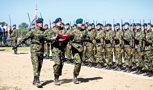 Ogólnopolskie Święto Wojsk Lądowych w tym roku obchodzono w Mławie.