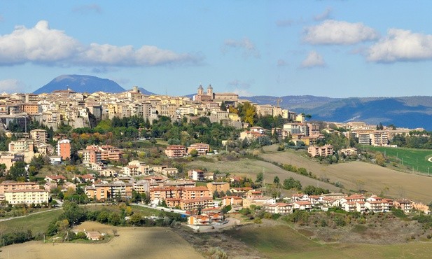 Włochy: poważnie uszkodzony klasztor klarysek w Camerino
