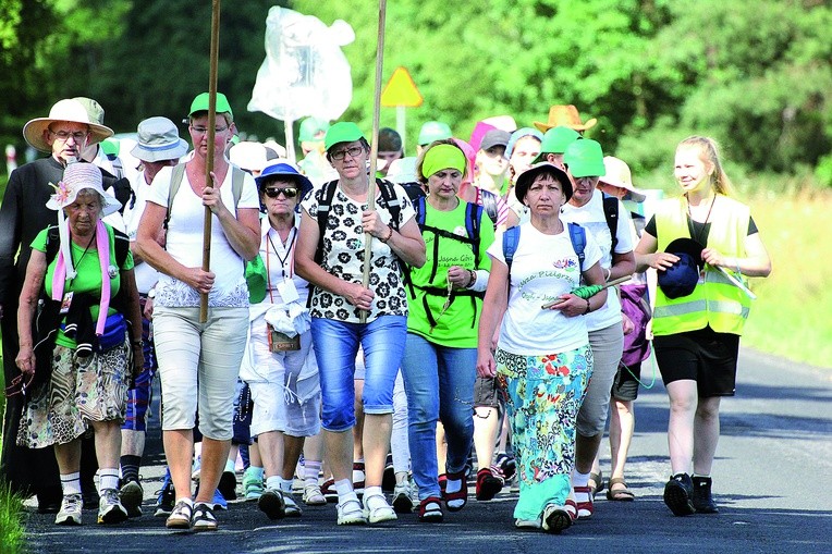 Wśród osobistych intencji pątników są: dziękczynienie za łaskę zdrowia, prośba o błogosławieństwo dla najbliższych, prośba o uwolnienie z nałogu.