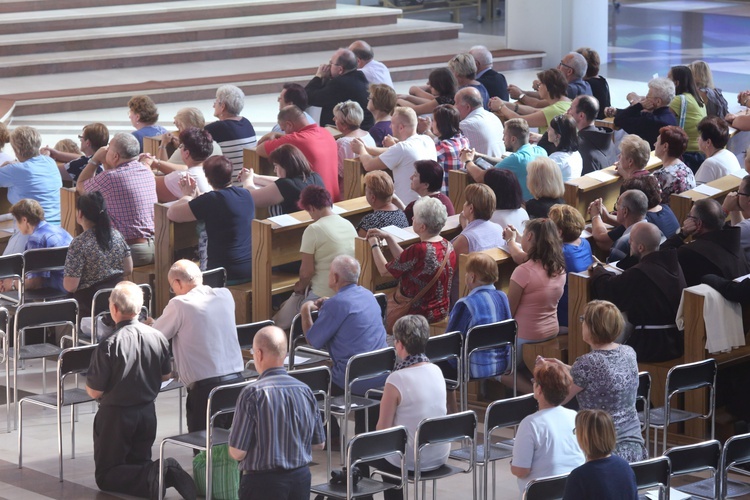 Pielgrzymka duchowieństwa metropolii górnośląskiej do Łagiewnik - cz. IV (31 sierpnia 2016).