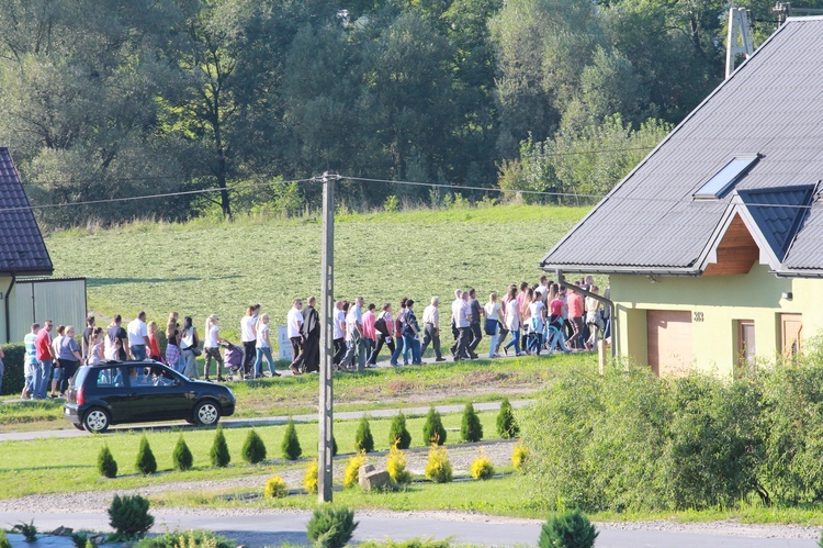 Droga Krzyżowa w Wielogłowach