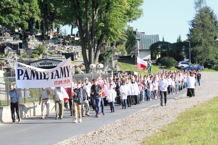 Droga Krzyżowa w Wielogłowach