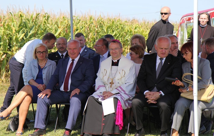 XXI stacja drogi krzyżowej w Rokitnie