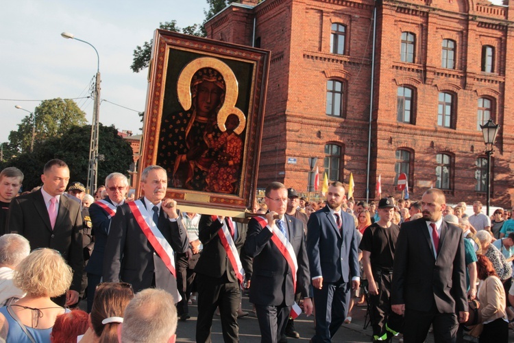 Peregrynacja ikony MB Częstochowskiej w parafii MB Pocieszenia w Żyrardowie